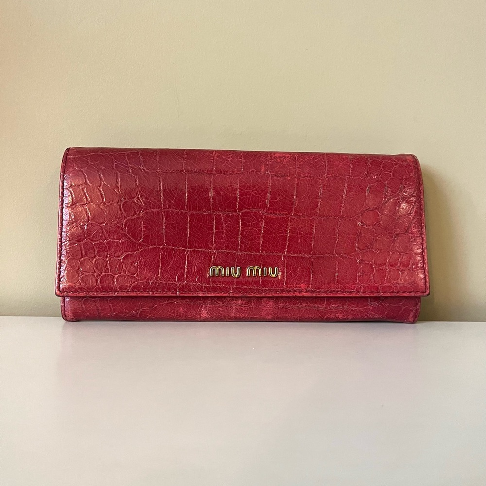 Miu Miu Red Croc-Embossed Women's Long Wallet/Clutch